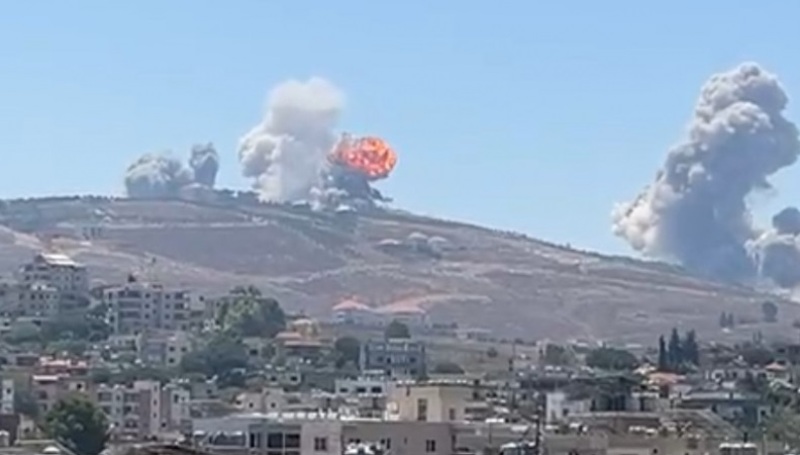غارات إسرائيلية عنيفة تستهدف مواقع في النبطية