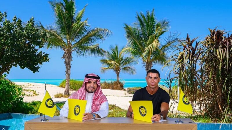 أضخم عقد مع رونالدو في تاريخ الرياضة العالمي