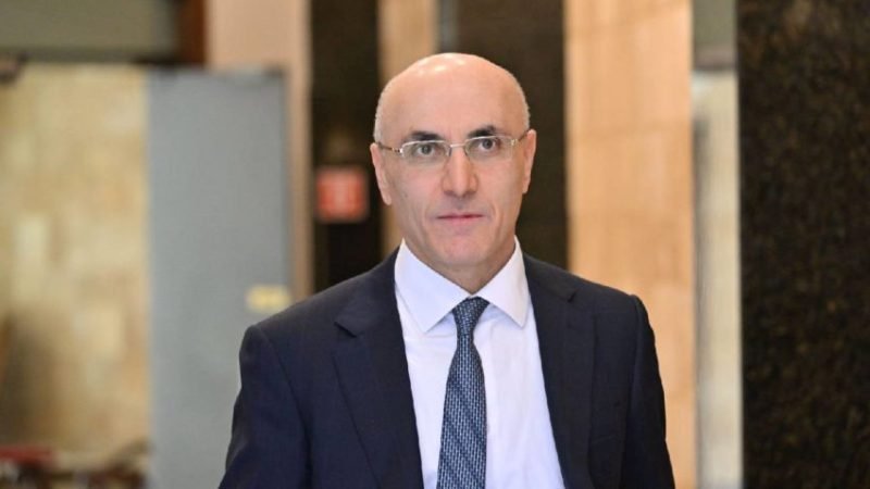 وزير الداخلية يطلب من المحافظين والبلديات تأهيل شبكات مياه الأمطار وإزالة كل العوائق والتعديات