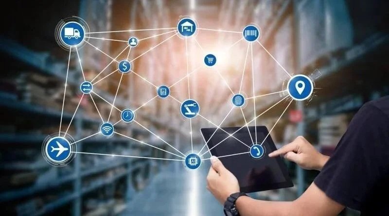 أسباب الاختراقات الأمنية الواسعة التي تعرضت لها إيران وحزب الله